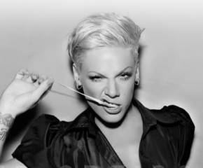 The Singles Bar: P!nk's "Blow Me (One Last Kiss)"