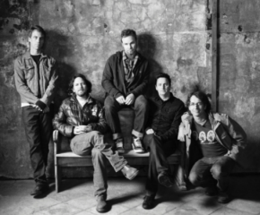 Pearl Jam, "Mind Your Manners": The Singles Bar Review
